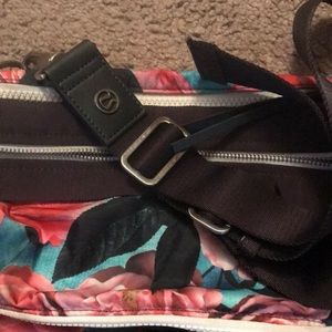 Floral Lululemon fanny pac
